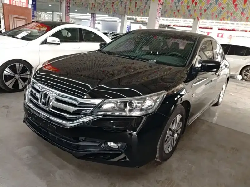 Honda Accord, 2015