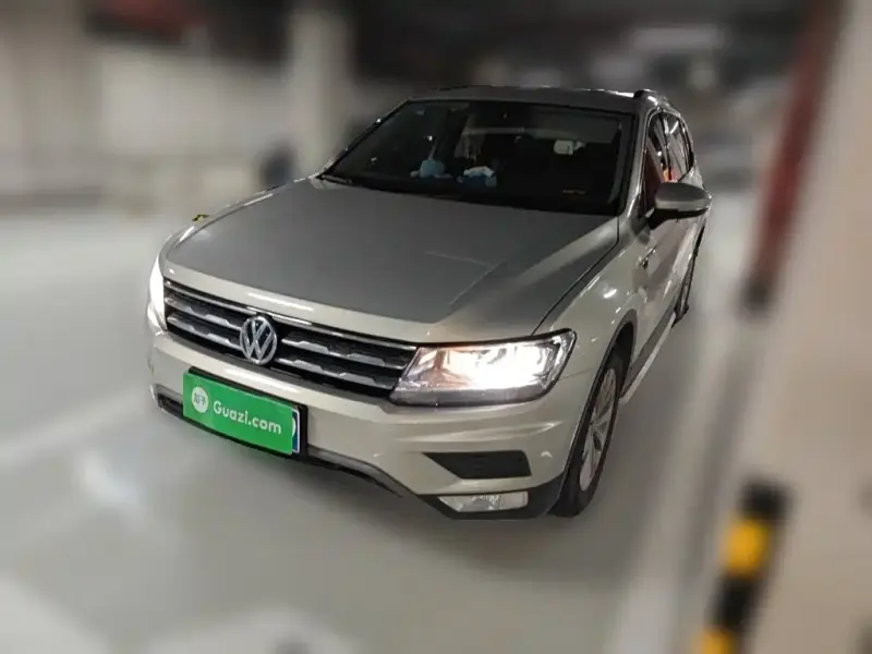 Volkswagen Tiguan L, 2017
