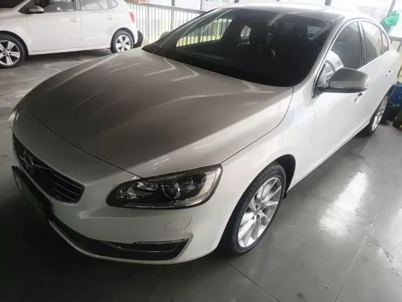 Volvo S60, 2016