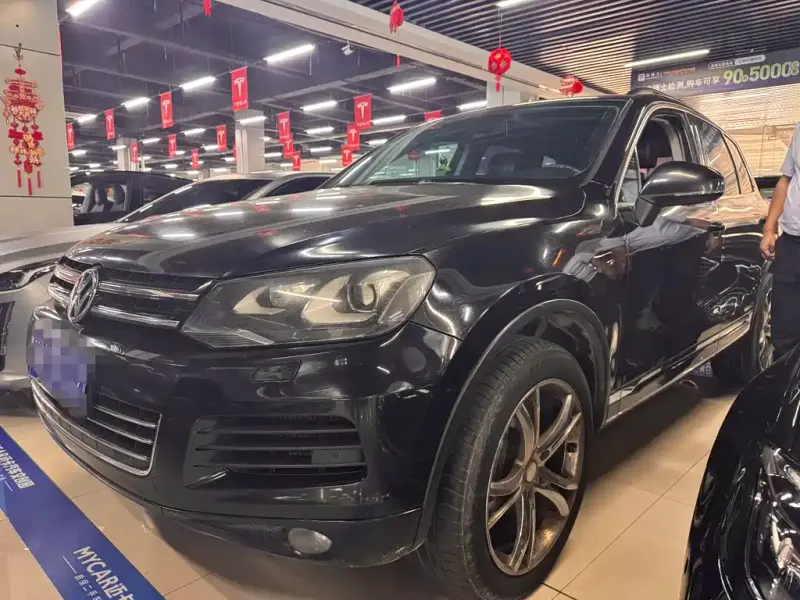 Volkswagen Touareg, 2013