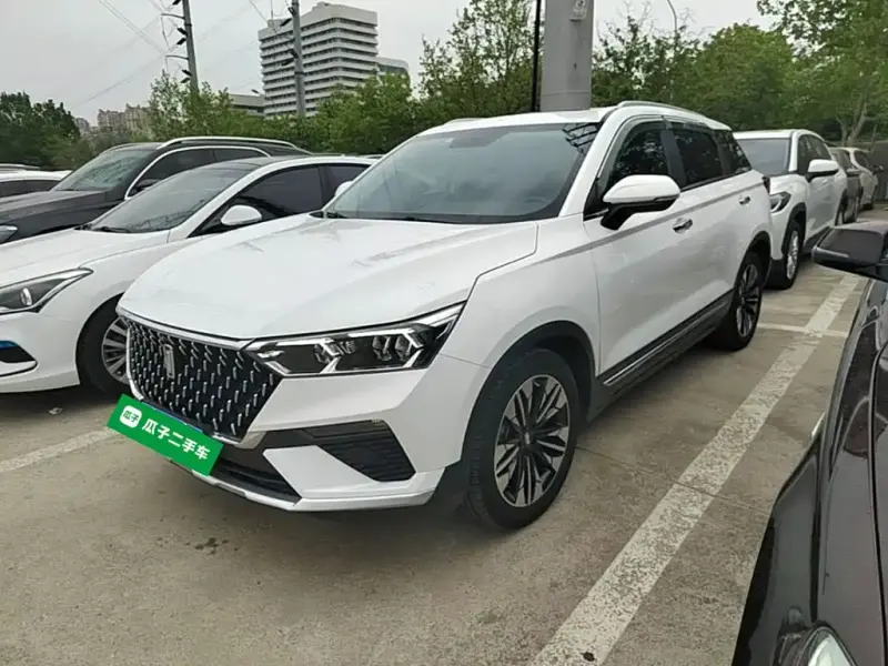 Bestune T77, 2022