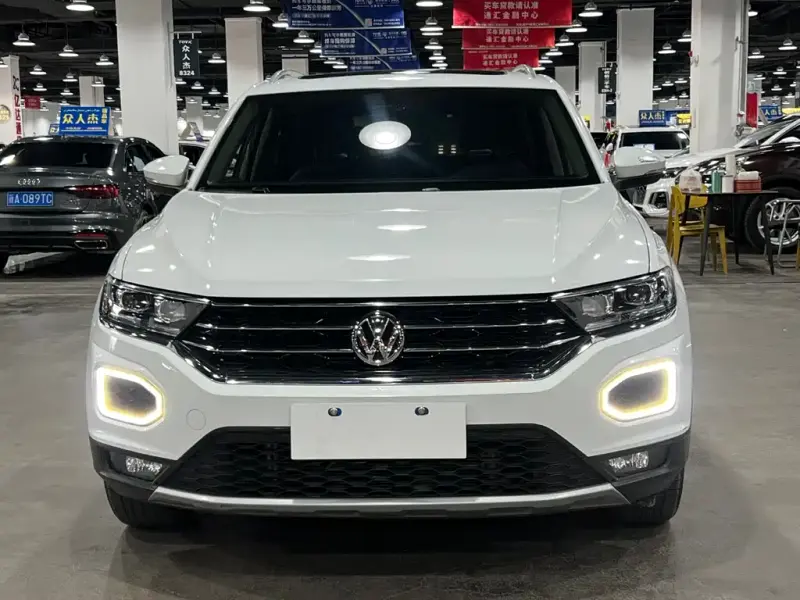 Volkswagen T-Roc, 2019