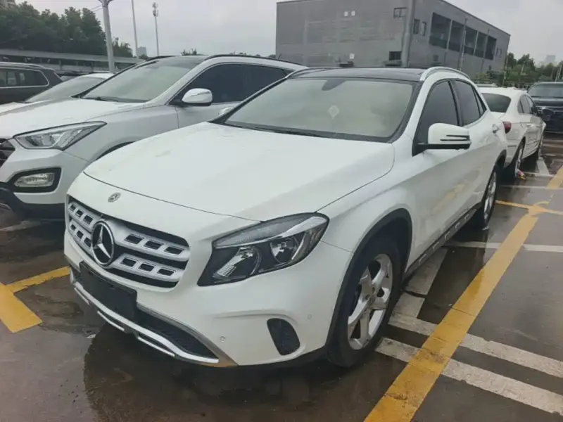 Mercedes-Benz GLA, 2018 — фото 1