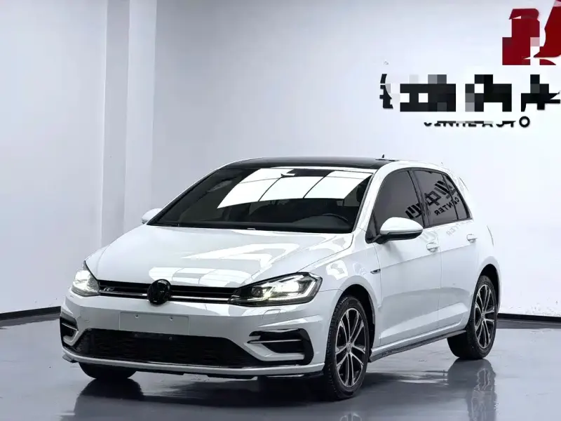 Volkswagen Golf, 2019 — фото 1