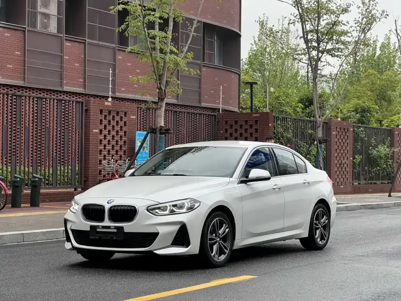 BMW 1 Series, 2021