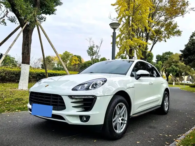 Porsche Macan, 2016