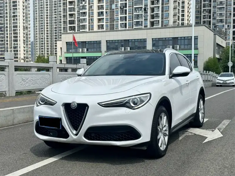 Alfa Romeo Stelvio, 2019