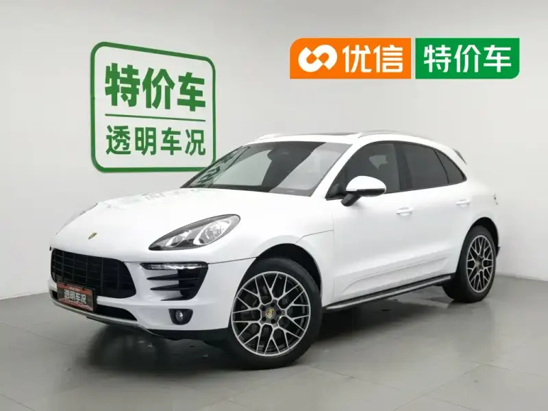 Porsche Macan, 2015