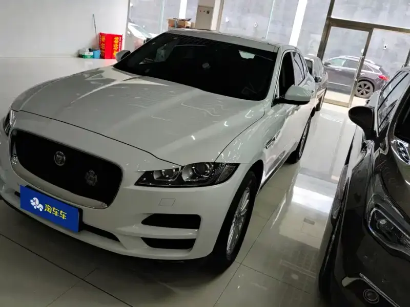 Jaguar F-PACE, 2017