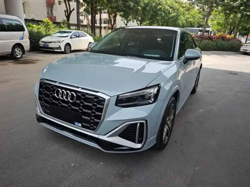 Audi Q2L, 2022