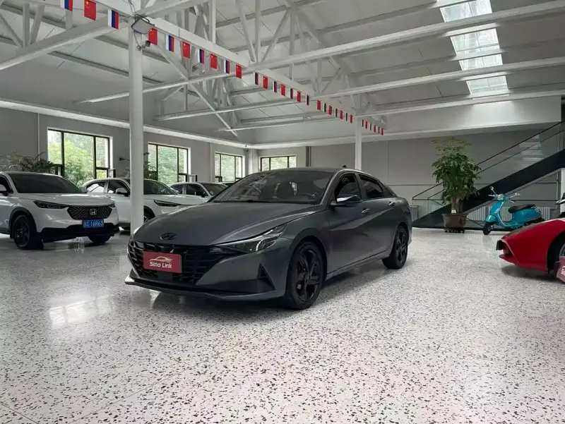 Hyundai Elantra, 2023
