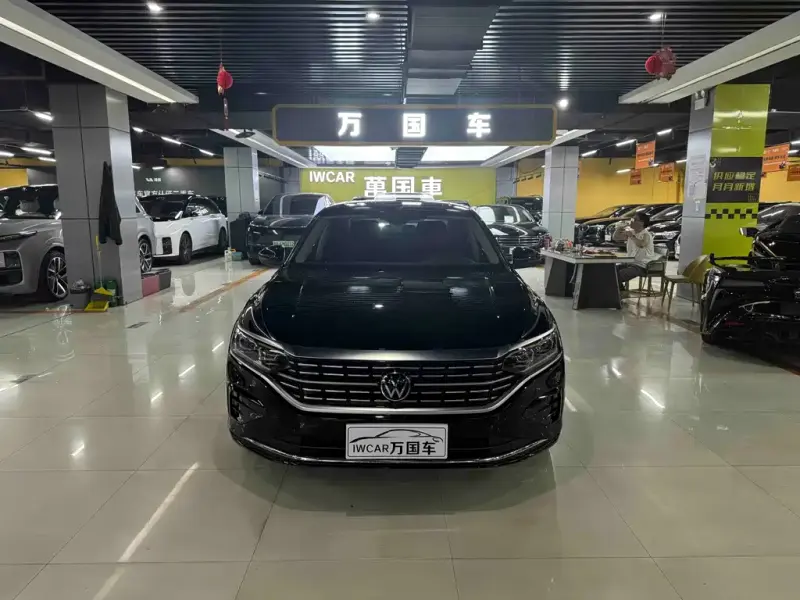 Volkswagen Passat, 2023