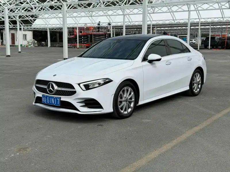 Mercedes-Benz A-Class, 2020 — фото 1