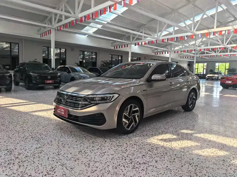 Volkswagen Sagitar, 2023