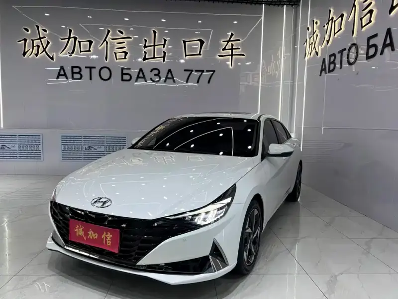 Hyundai Elantra, 2023