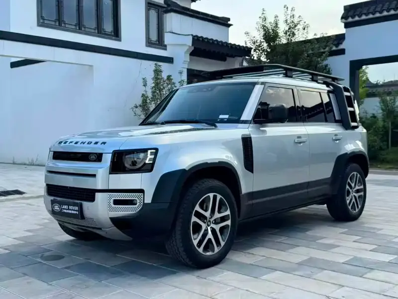 Land Rover Defender, 2021