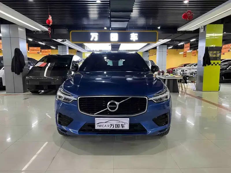 Volvo XC60, 2020 — фото 1
