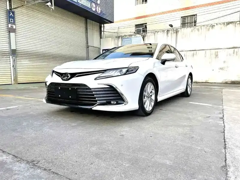 Toyota Camry, 2023