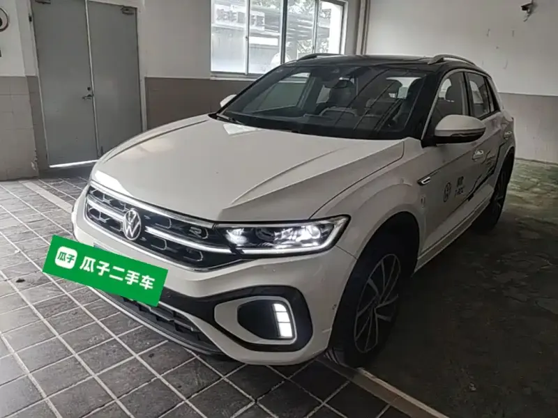 Volkswagen T-Roc, 2025
