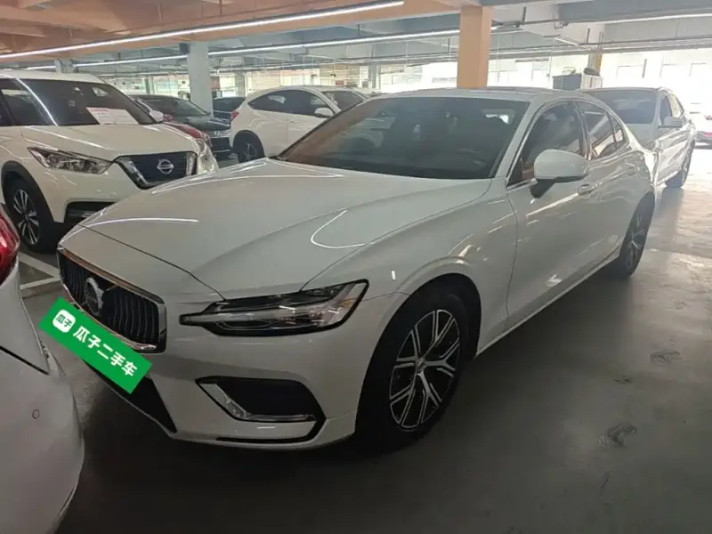 Volvo S60, 2023