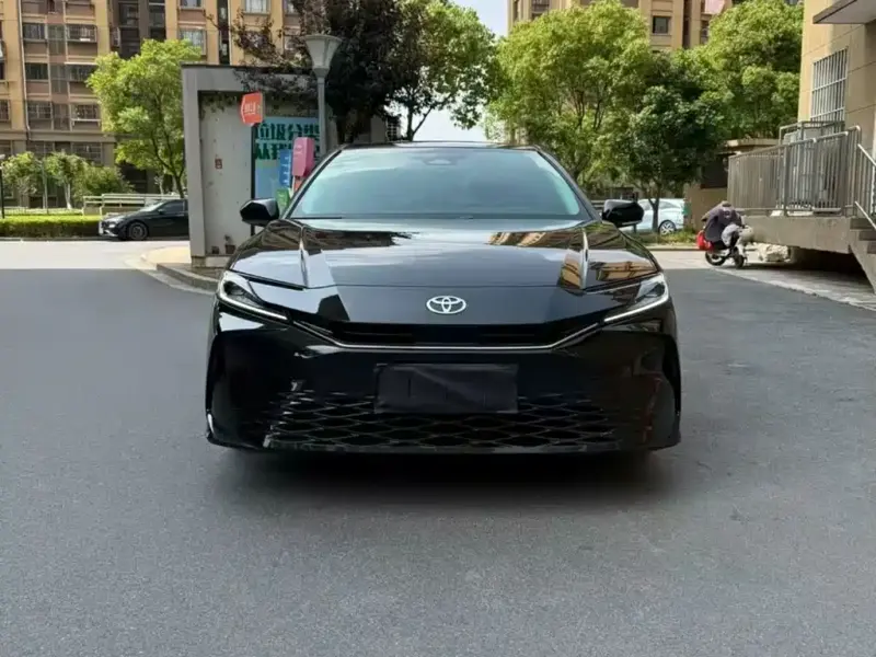 Toyota Camry, 2025