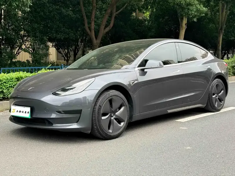 Tesla Model 3, 2020