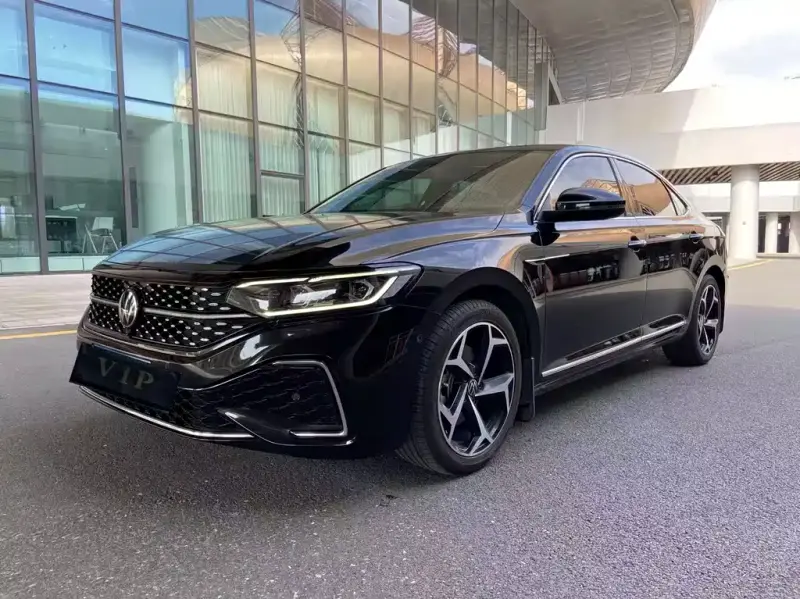 Volkswagen Passat, 2023