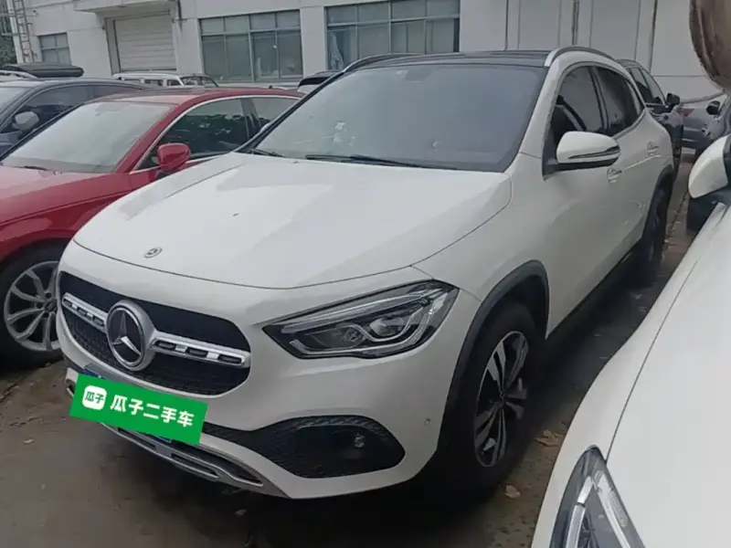 Mercedes-Benz GLA, 2021