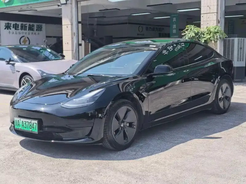 Tesla Model 3, 2022