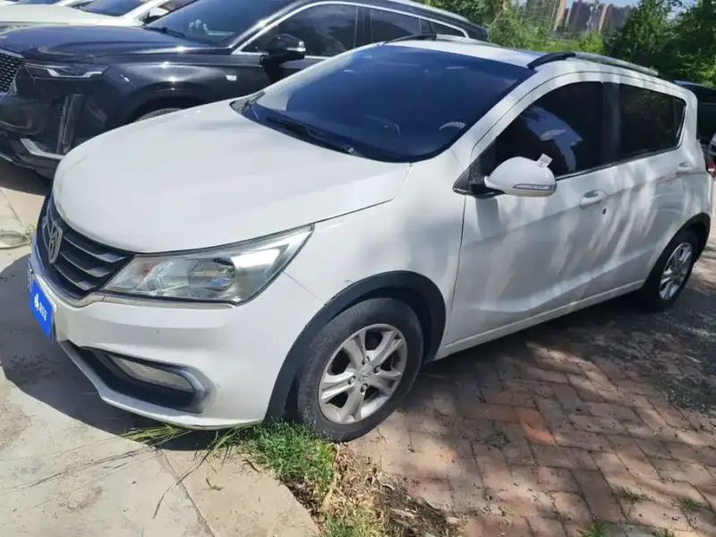 Baojun 310, 2016