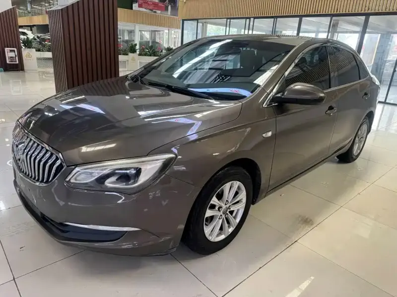 Buick Excelle, 2015