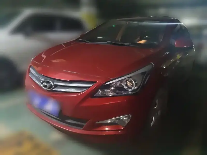 Hyundai Verna, 2015