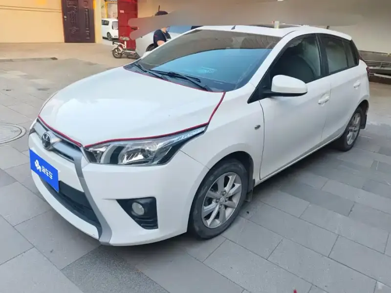 Toyota Yaris L, 2015