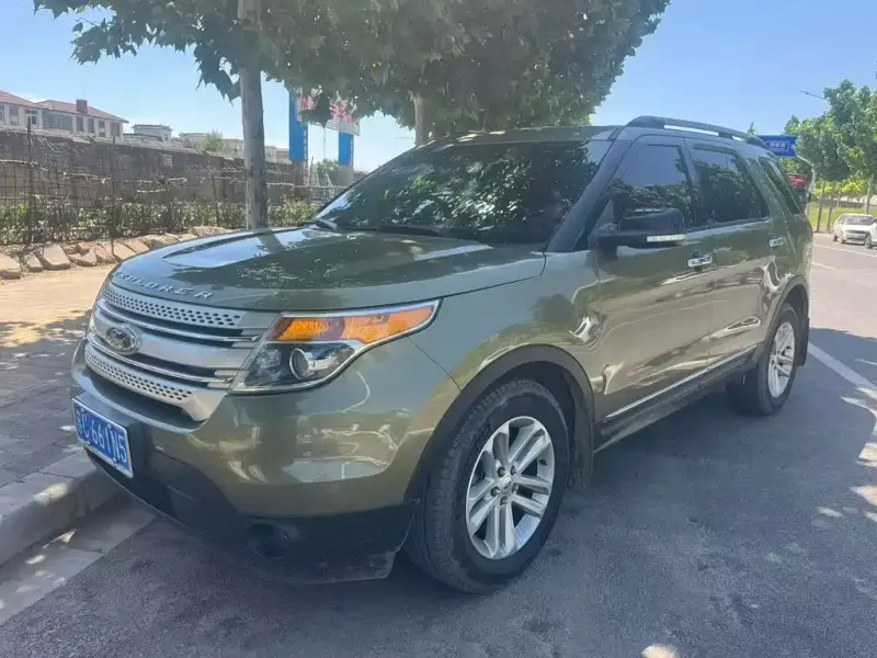 Ford Explorer (Import), 2013