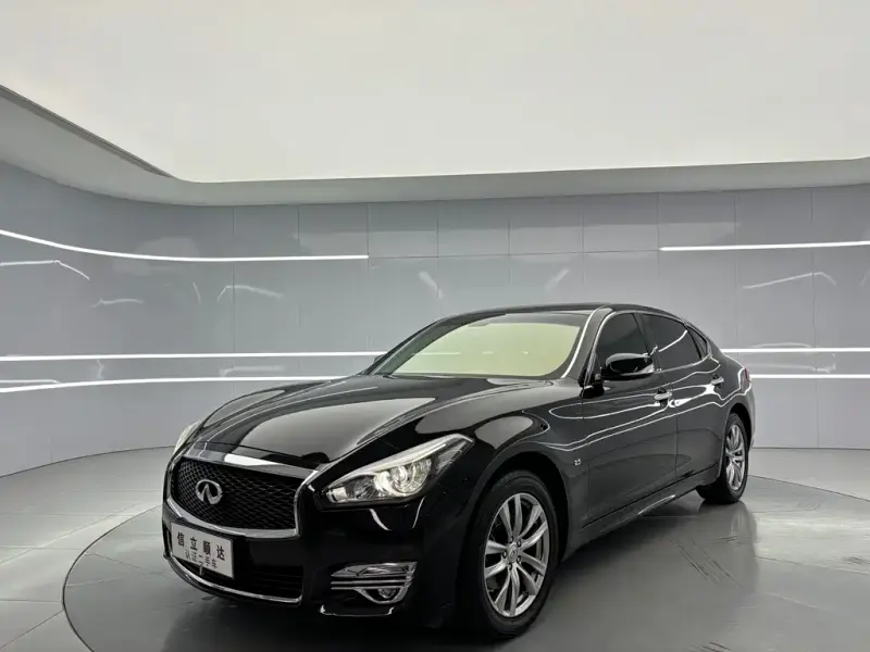 Infiniti Q70, 2018