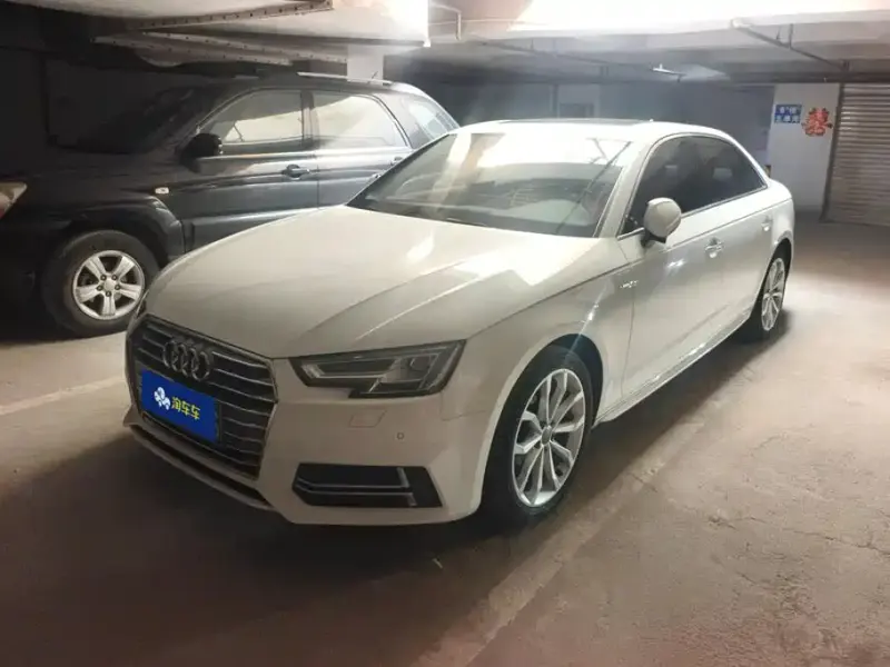 Audi A4L, 2018 — фото 1