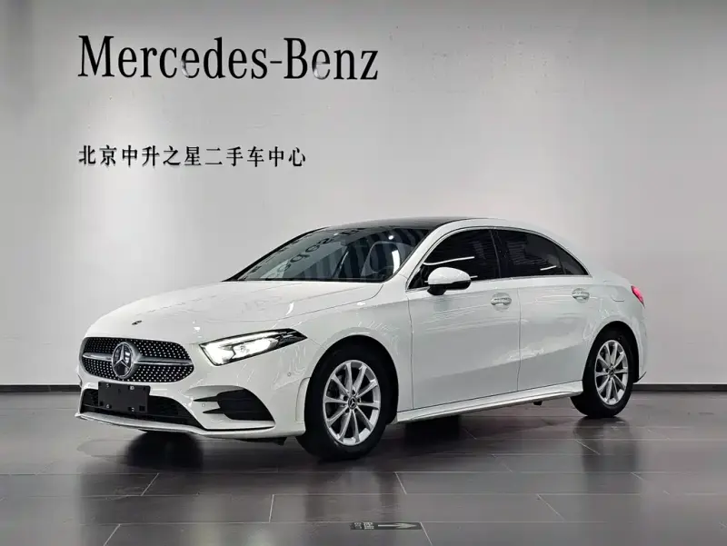 Mercedes-Benz A-Class, 2020 — фото 1