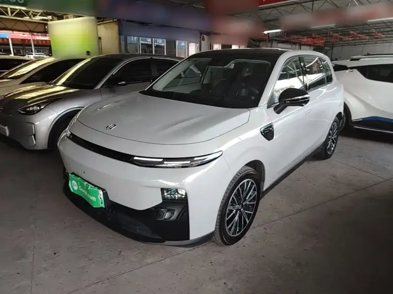 Leapmotor B10, 2025