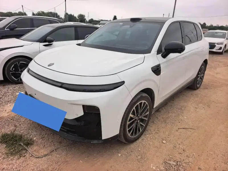 Leapmotor B10, 2025