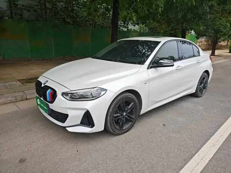 BMW 1 Series, 2022