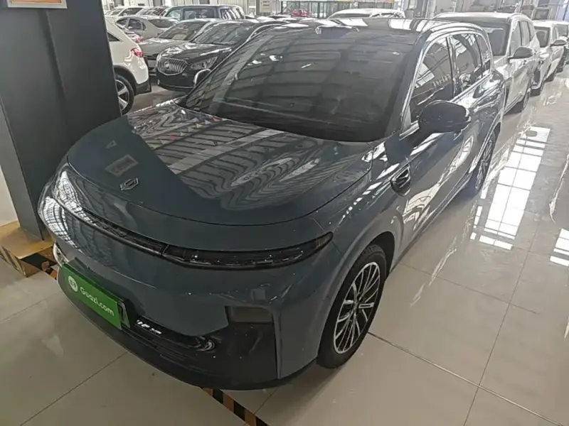 Leapmotor B10, 2025