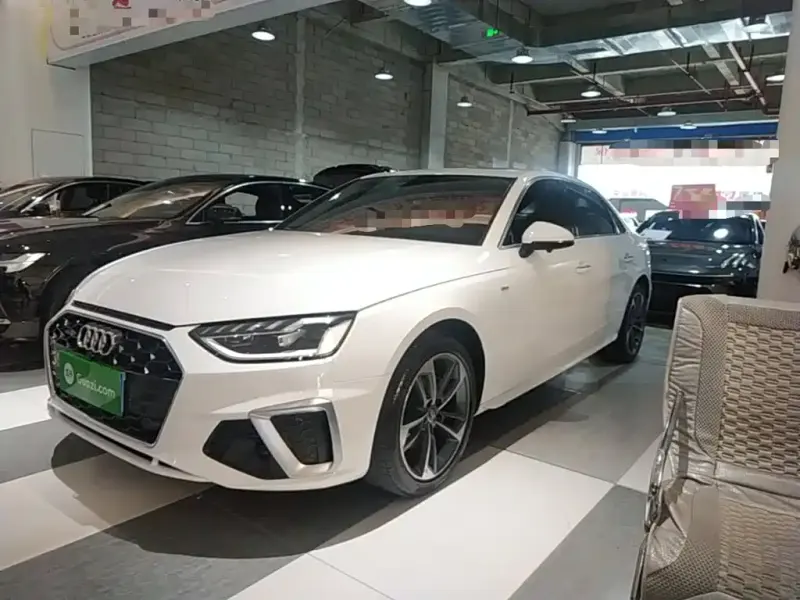 Audi A4L, 2021 — фото 1