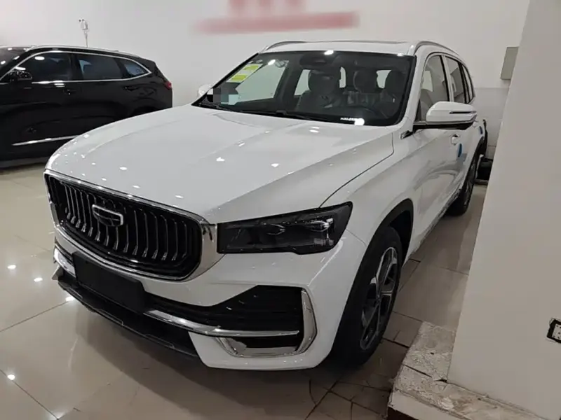 Geely Xingyue L, 2025