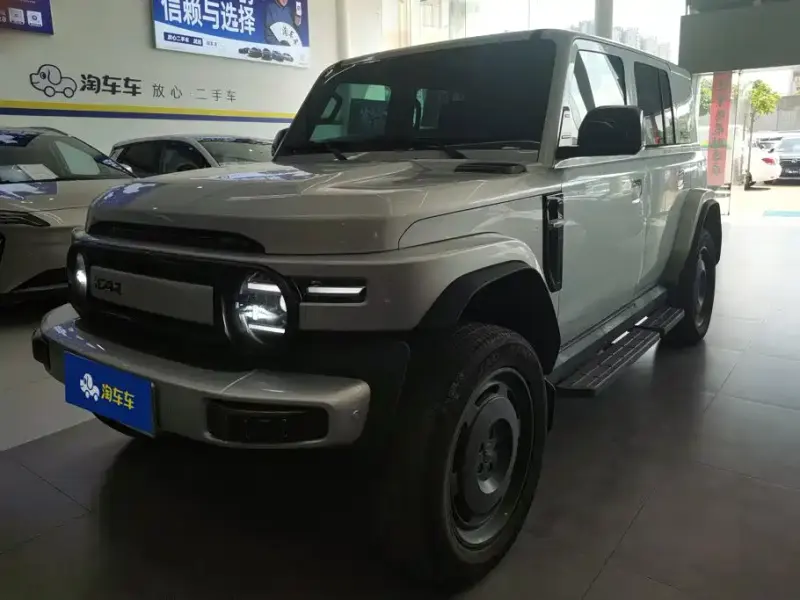 iCAR V23, 2025