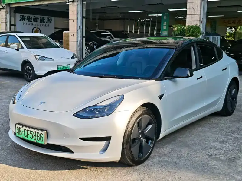 Tesla Model 3, 2022 — фото 1