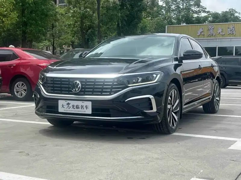 Volkswagen Passat, 2025