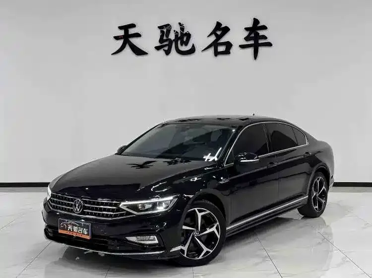 Volkswagen Magotan, 2023