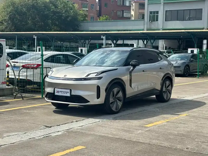 Lynk & Co 08 EM-P, 2024
