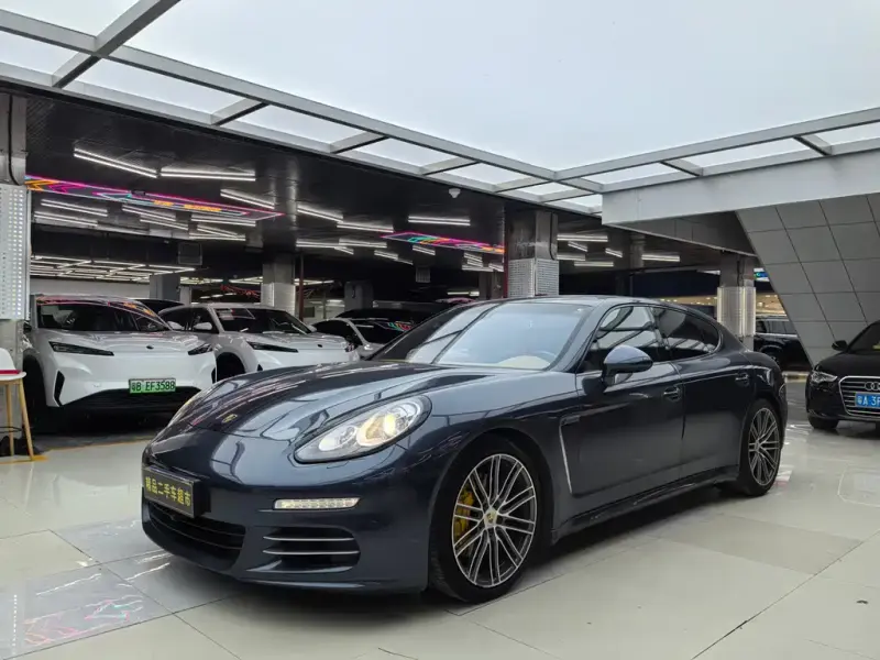 Porsche Panamera, 2014