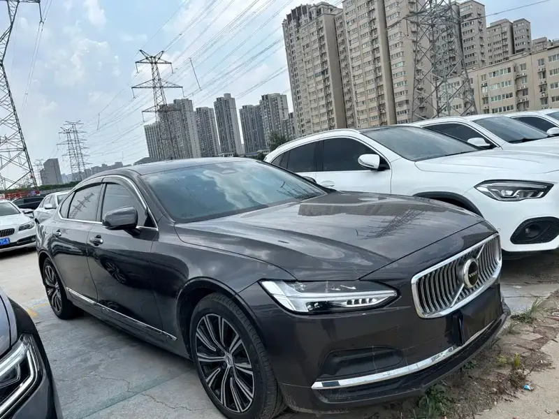 Volvo S90, 2022